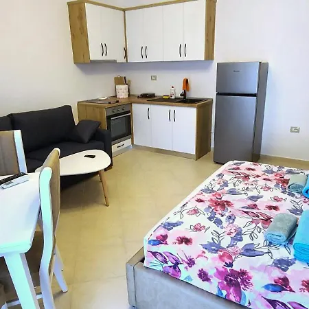 Deda's Summer Vlorë