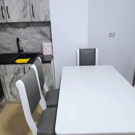Deda's Summer Apartment *
