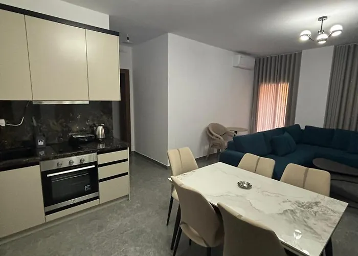 Deda's Summer Vlorë